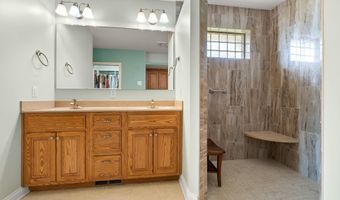 1815 Bent Tree Ct, Auburn, IN 46706