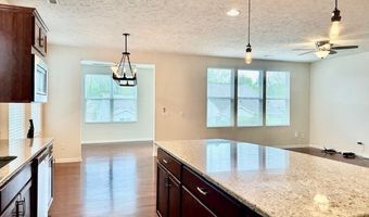 522 Heritage Woods Dr, Akron, OH 44321