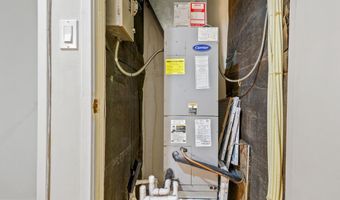 5904 MOUNT EAGLE Dr 105, Alexandria, VA 22303