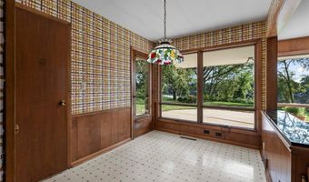 1102 Benton St, Anoka, MN 55303