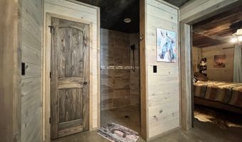 90 Mitchell Rd, Batesville, AR 72501