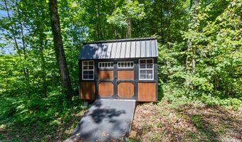 2052 Granny Squirrel Dr, Andrews, NC 28901