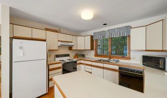 156 Big Barndoor Is, Alton, NH 03810