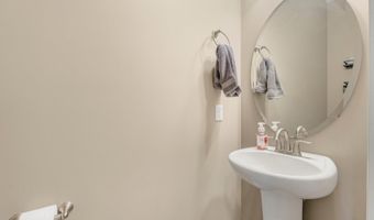 5610 Bear Creek Pass, Auburn, IN 46706