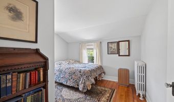 7 Verndale Cir, Bristol, RI 02809