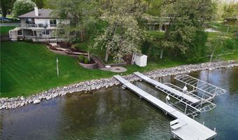 11621 Maple Springs Dr SE, Alexandria, MN 56308
