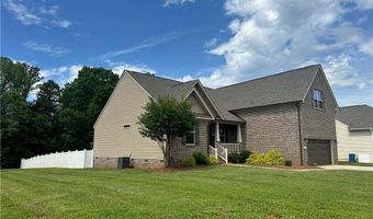 107 Saddlebrook Dr, Advance, NC 27006