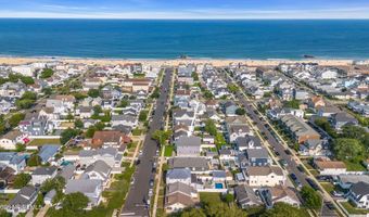213 12th Ave, Belmar, NJ 07719