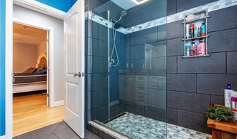 74 Brookhaven Dr, East Providence, RI 02914