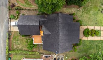 608 Russell Rd, Albany, GA 31707