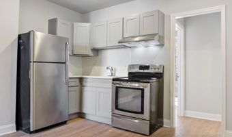827 LINDEN St W, Allentown, PA 18101
