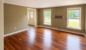 9 Michael Dr, Bristol, RI 02809