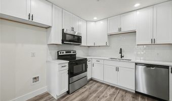 612 S 9th St, Aransas Pass, TX 78336