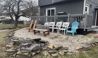 112 Renfrew Ave, Adrian, MI 49221