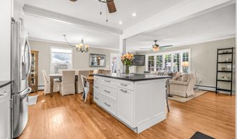 13 Pleasant Rise Cir, Brookfield, CT 06804