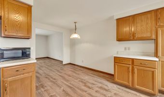 571 Burroughs Dr, Amherst, NY 14226