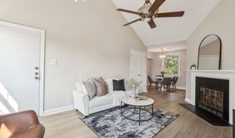 2507 ARLINGTON Blvd 20, Arlington, VA 22201