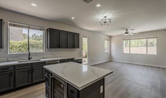 180 W ROADRUNNER Dr, Chandler, AZ 85286