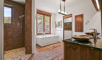 34 Rincon Canada, Abiquiu, NM 87510