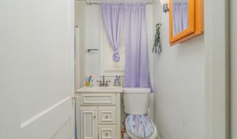 12 Lenox St, Cumberland, RI 02864