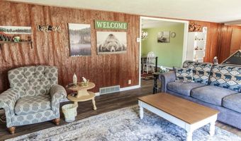 570 N Curtis St, Blackfoot, ID 83221