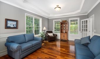 55 Cedar Crest Ln, Auburn, NH 03032