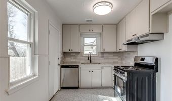 6910 NW 53rd St, Bethany, OK 73008