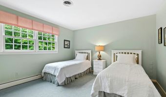28 Royle Rd, Darien, CT 06820