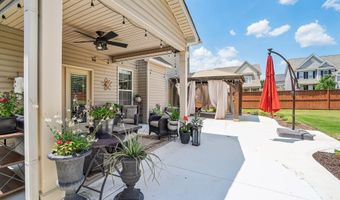 801 Deepwood Ct, Boiling Springs, SC 29316