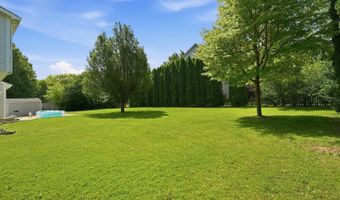 1 Regal Ct, Algonquin, IL 60102