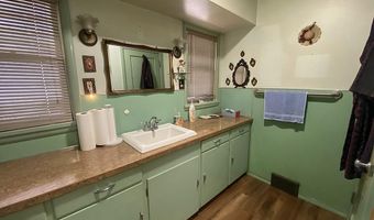 220 N 9th St, Challis, ID 83226