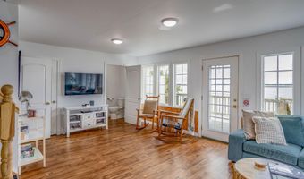 201 Hickory Point Dr, Aurora, NC 27806