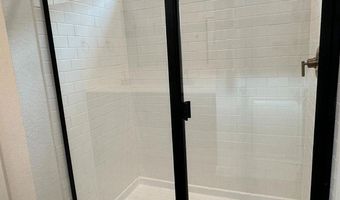 182 Peeps Ct, Adkins, TX 78101