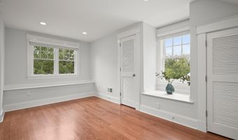 3118 17TH St N, Arlington, VA 22201