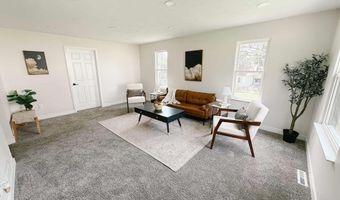 206 8th St, Alton, IA 51003
