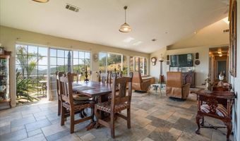 772 Rainbow Crest Rd, Fallbrook, CA 92028