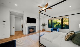 2116 Shadow Creek Dr, Agoura Hills, CA 91301