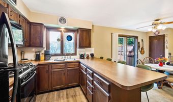 5222 Piccadilly Dr, Madison, WI 53714