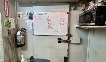 925 CHETCO Ave, Brookings, OR 97415