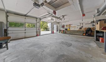 7 School St, Allenstown, NH 03275