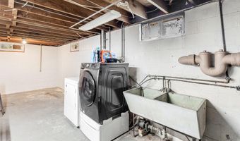 1108 Anchor Ave, Beachwood, NJ 08722