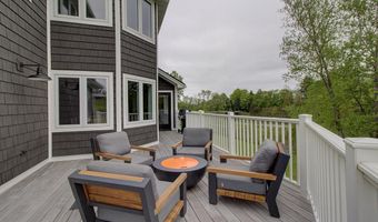 105 Brook Dr, Burlington, VT 05408