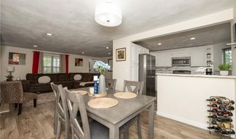 18 Pond Ct B, North Providence, RI 02904