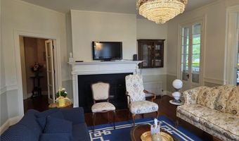 45 Woodlawn Ave 1, Bristol, RI 02809