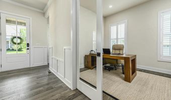 25004 FALLING BROOK Cir, Aldie, VA 20105