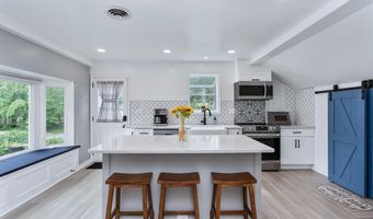 3801 WOODLEY Dr, Alexandria, VA 22309