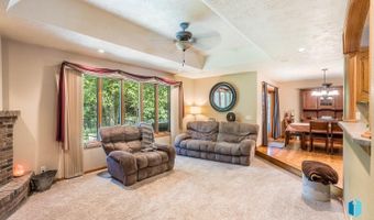 1109 S Parkview Blvd, Brandon, SD 57005