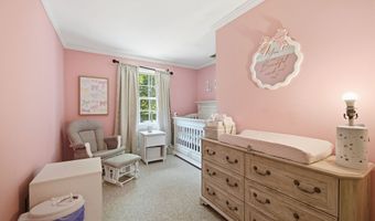 17 Wolfpits Rd, Bethel, CT 06801