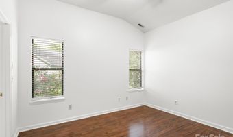 111 Cimarron Dr, Asheville, NC 28803
