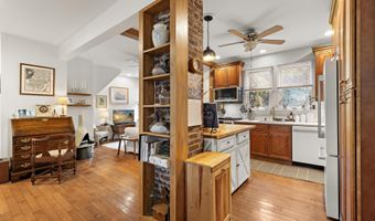 210 N BEACH Ave, Beach Haven, NJ 08008